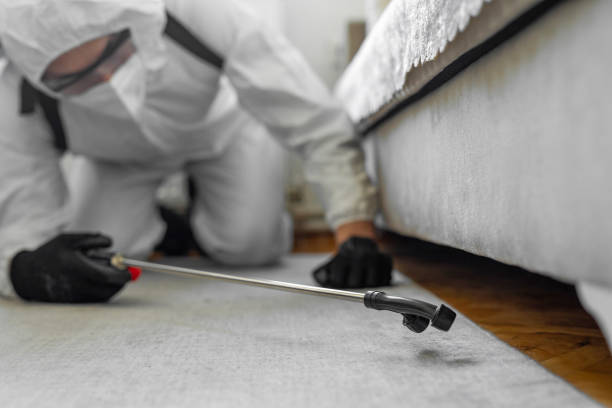 Professional Mosquito Control technician working in Prairie Heights, WA